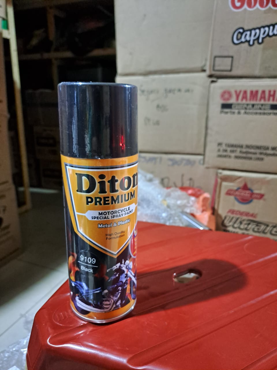 Cat Semprot (Premium) Black (9109) 400cc