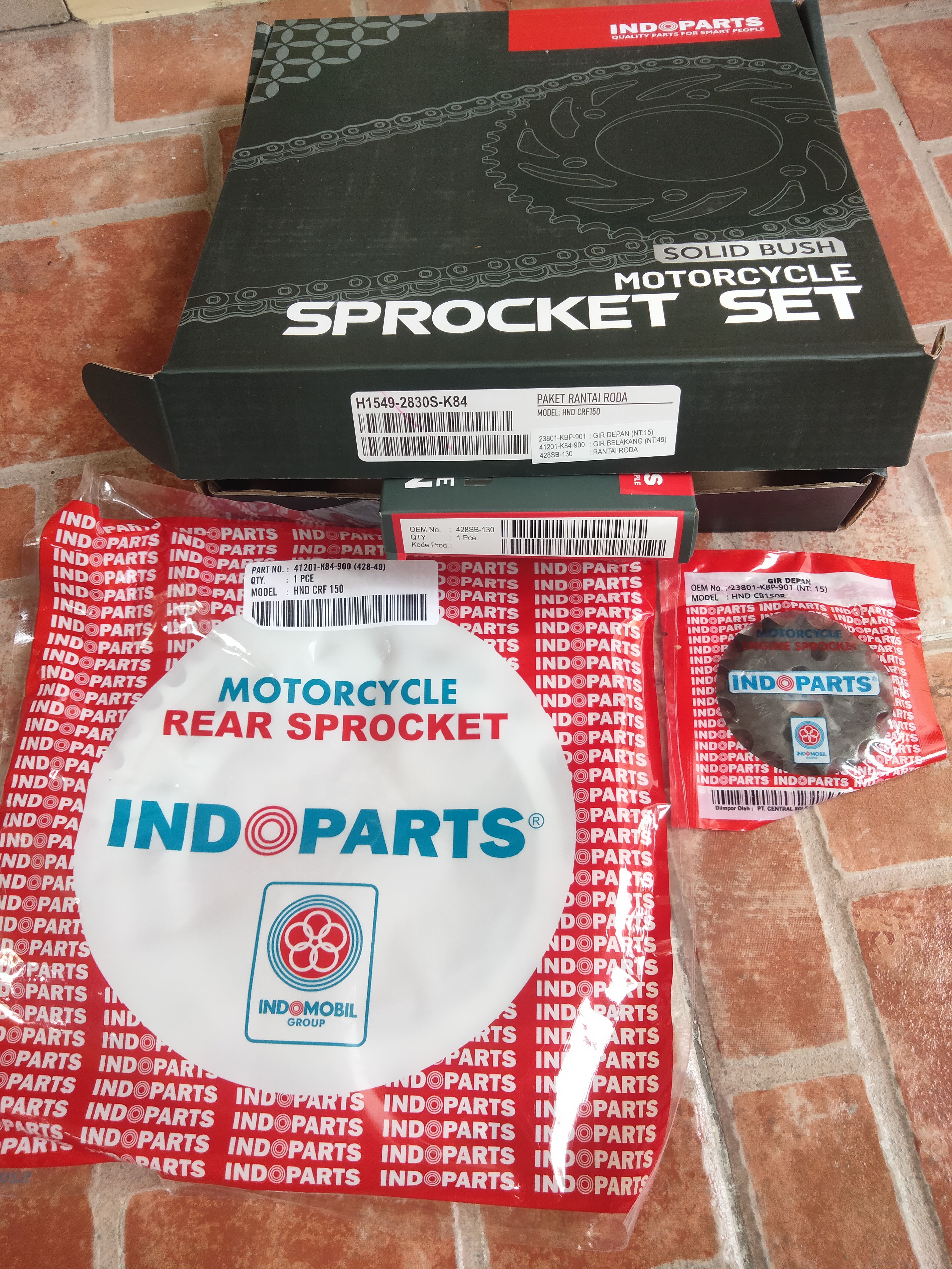 Gir Set CRF150 (H1549-2830S-K84) 428-130/49T/15T